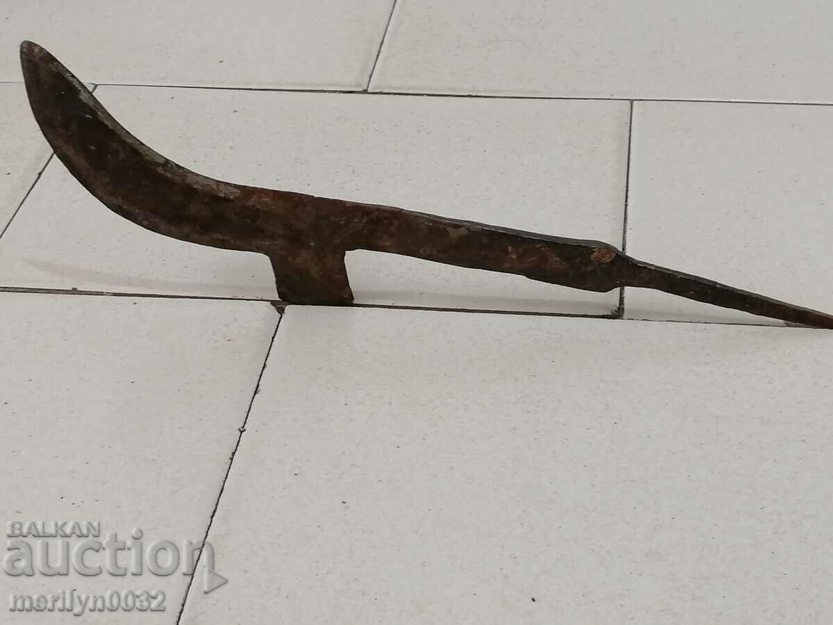 Auction Old hand forged hammer, wrought iron blade Auction Old hand forged hammer, wrought iron blade