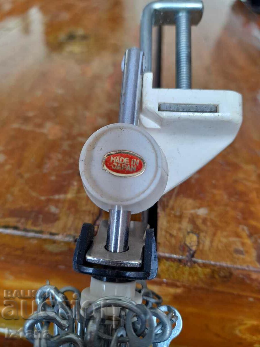 Auction Old device for winding yarn, threads Auction Old device for winding yarn, threads