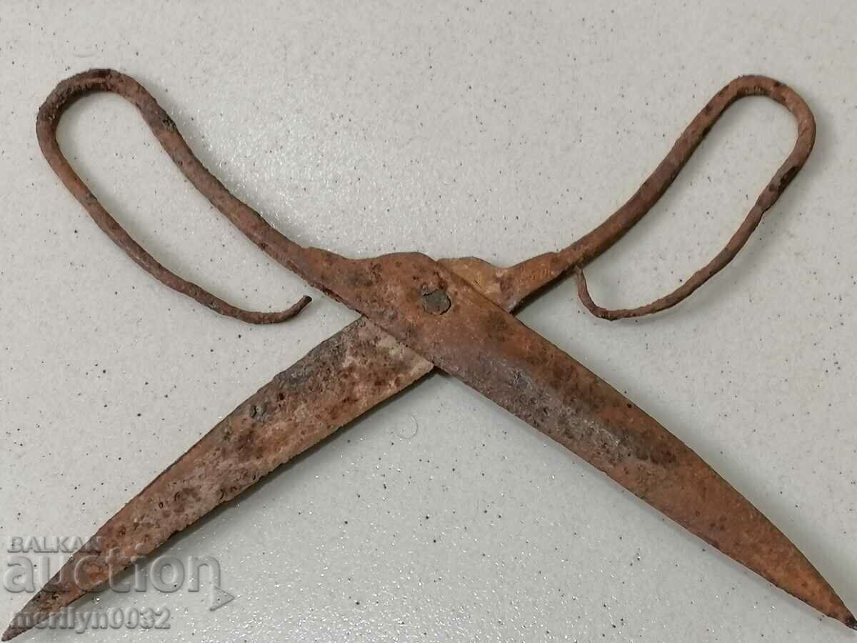 Auction Renaissance forged scissors, wrought iron Auction Renaissance forged scissors, wrought iron