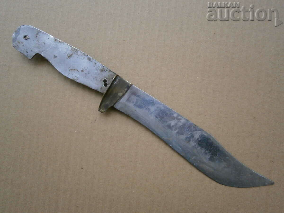 Auction  old engraved hunting knife