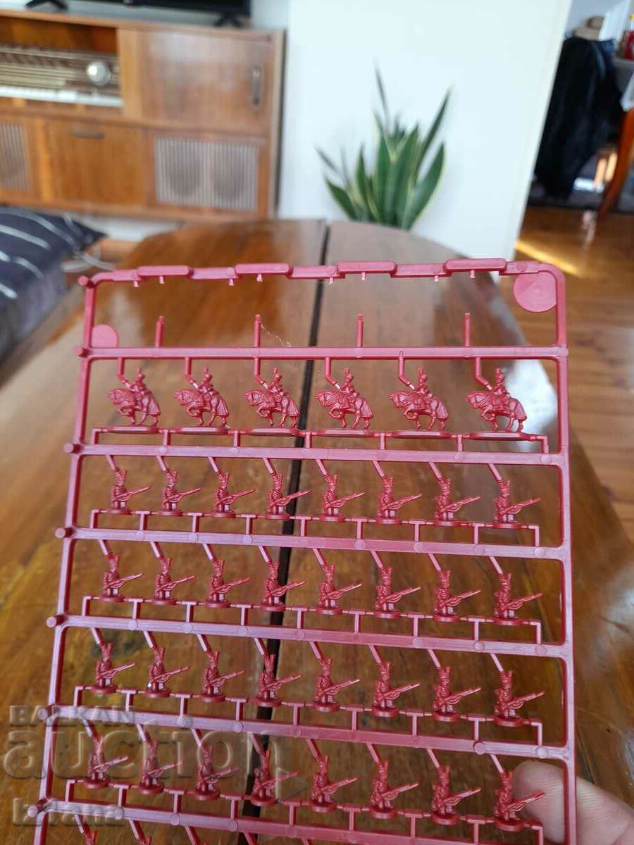 Figurine vechi Soldați cu preț 30.00 BGN | € 15.34