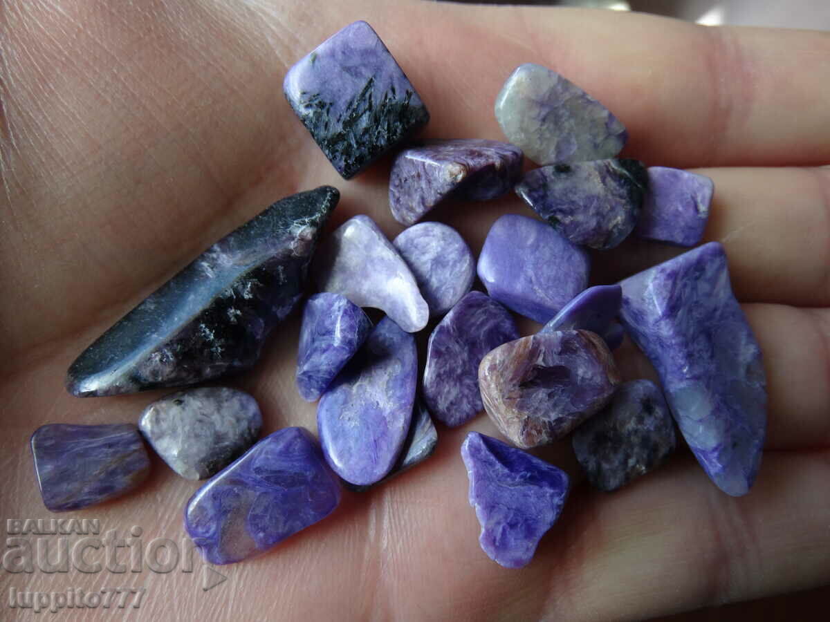 26.32 grams of charoite 20 pieces cabochon - 6 26.32 grams of charoite 20 pieces cabochon - 6