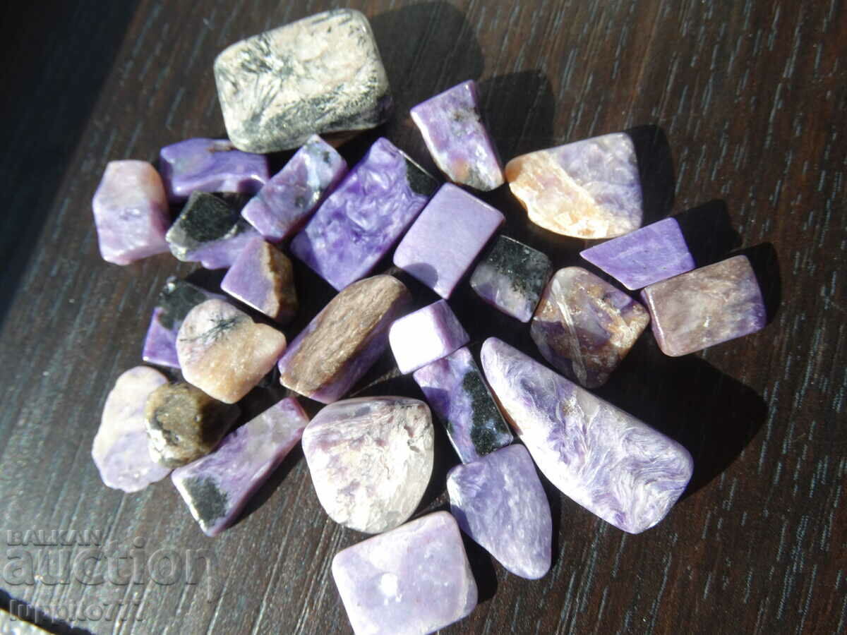 30.20 grams of charoite 26 pieces cabochon - 6 30.20 grams of charoite 26 pieces cabochon - 6