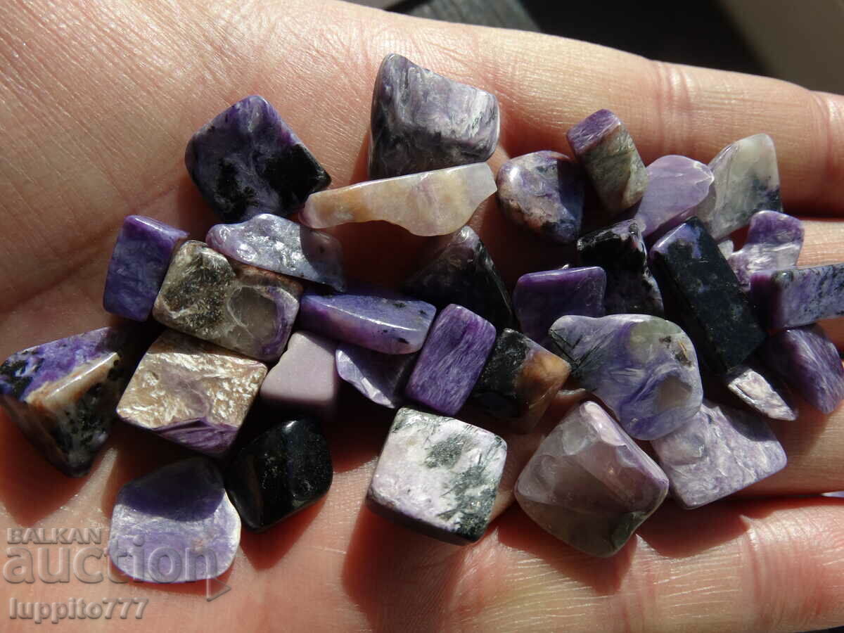 39.50 grams of charoite 35 pieces cabochon - 5 39.50 grams of charoite 35 pieces cabochon - 5
