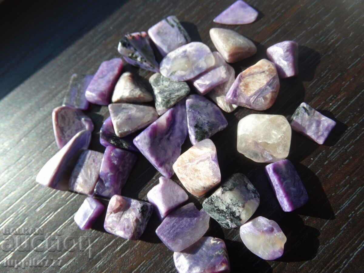35.70 grams of charoite 30 pieces cabochon - 5 35.70 grams of charoite 30 pieces cabochon - 5