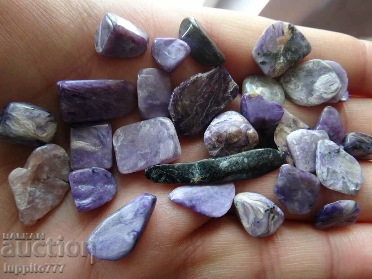 31.60 grams of charoite 34 pieces cabochon - 6 31.60 grams of charoite 34 pieces cabochon - 6