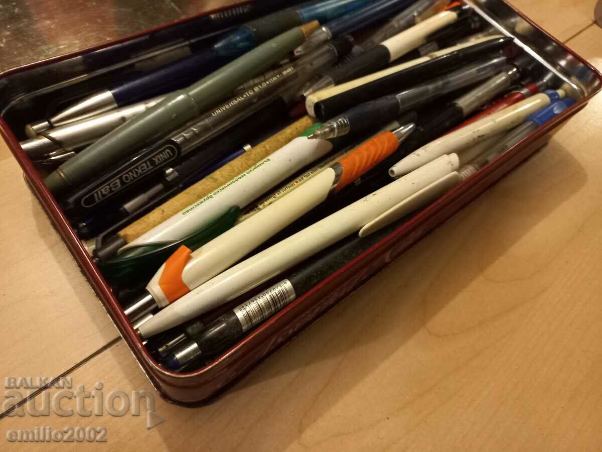 A box of pens with price 4.00 BGN | € 2.05 A box of pens with price 4.00 BGN | € 2.05