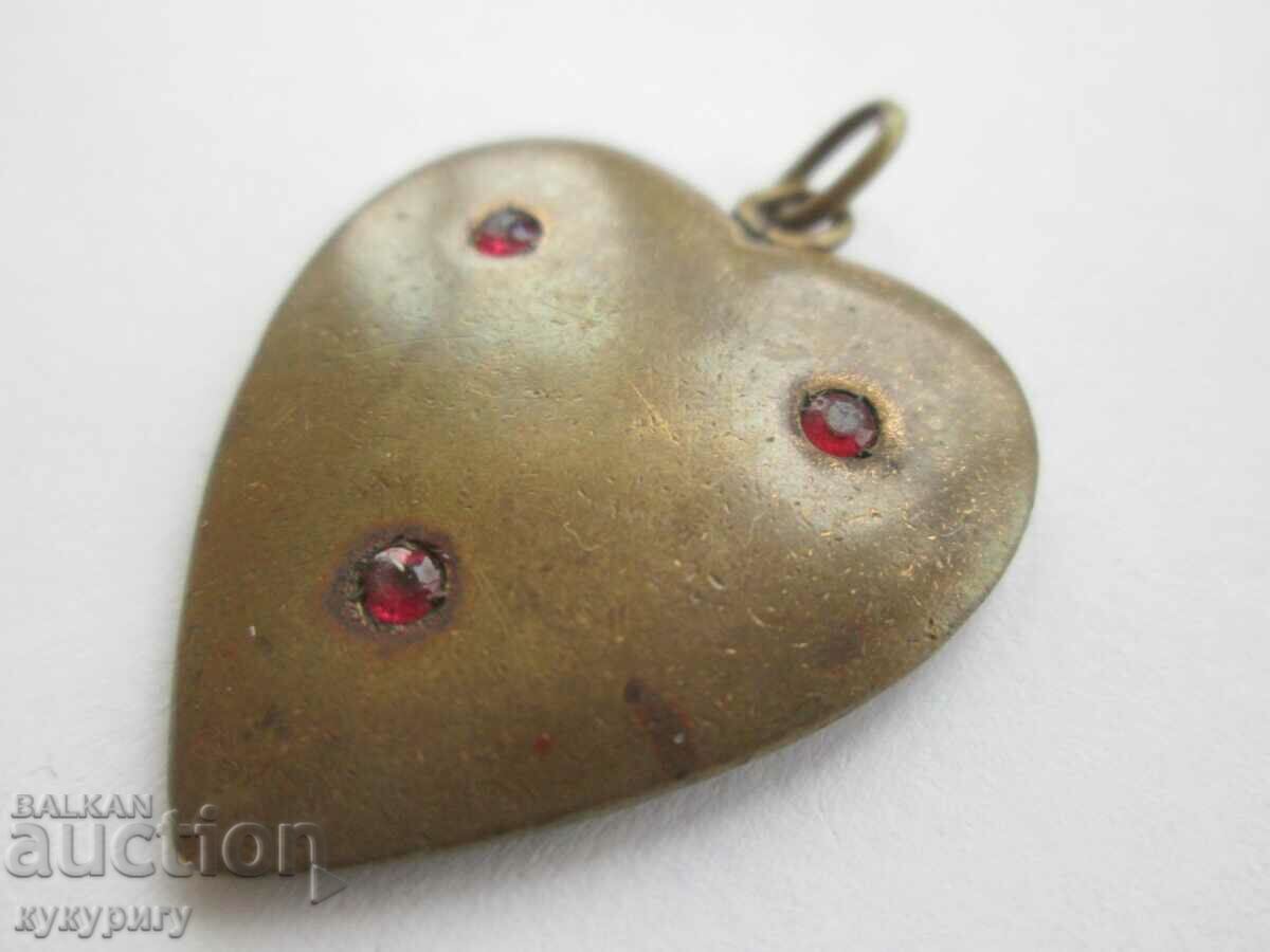 Old antique heart locket jewelry pendant with price 25.00 BGN | € 12.78 Old antique heart locket jewelry pendant with price 25.00 BGN | € 12.78