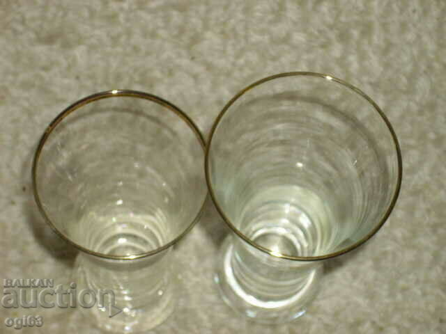 Παράδοση Ποτήρια μπύρας Παράδοση Ποτήρια μπύρας