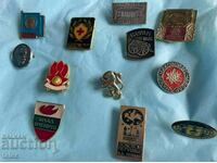 Сет 12 знака от социализма