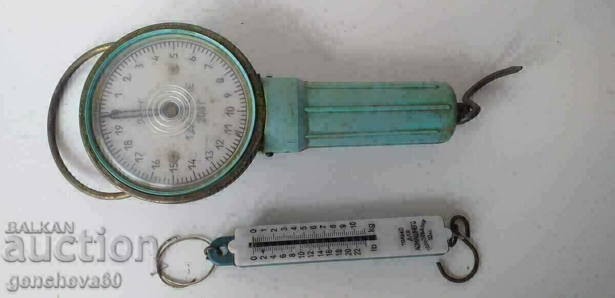 Vintage Russian scale ZIM 20kg and home scale with price 50.00 BGN | € 25.56 Vintage Russian scale ZIM 20kg and home scale with price 50.00 BGN | € 25.56