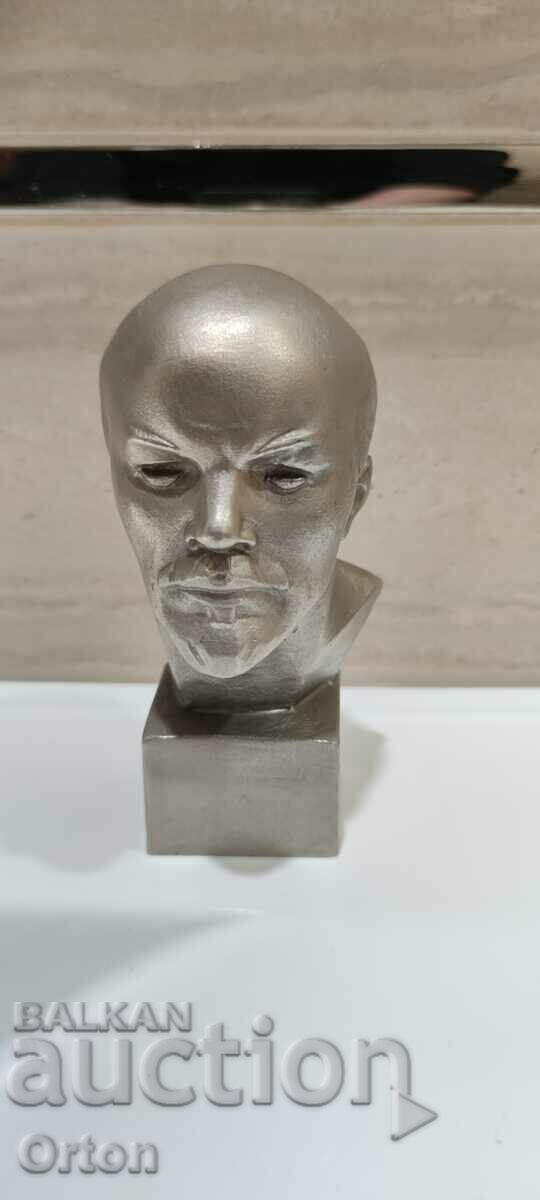 Auction Aluminum bust of Lenin Auction Aluminum bust of Lenin