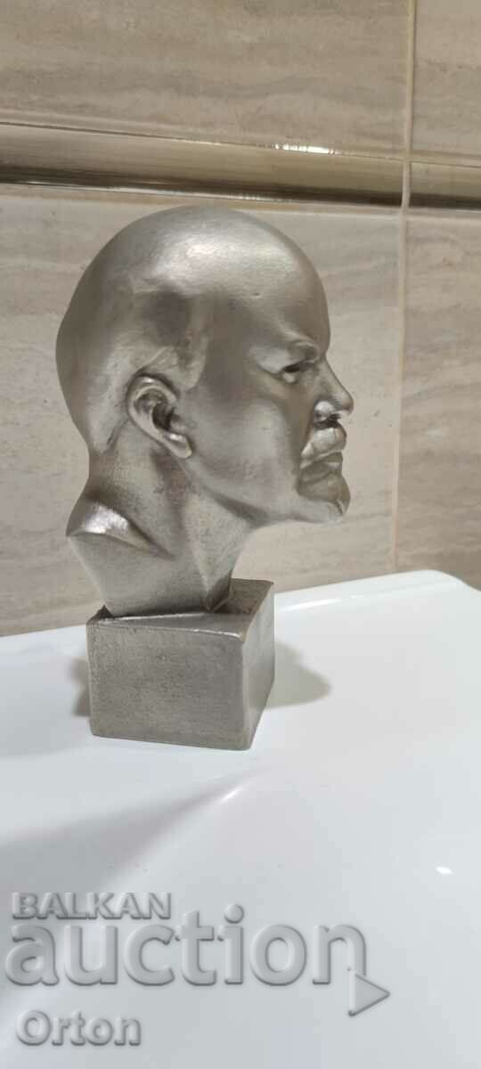 Delivery of Aluminum bust of Lenin Delivery of Aluminum bust of Lenin