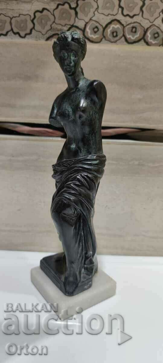 Metal statuette - Venus de Milo with price 149.00 BGN | € 76.18 Metal statuette - Venus de Milo with price 149.00 BGN | € 76.18
