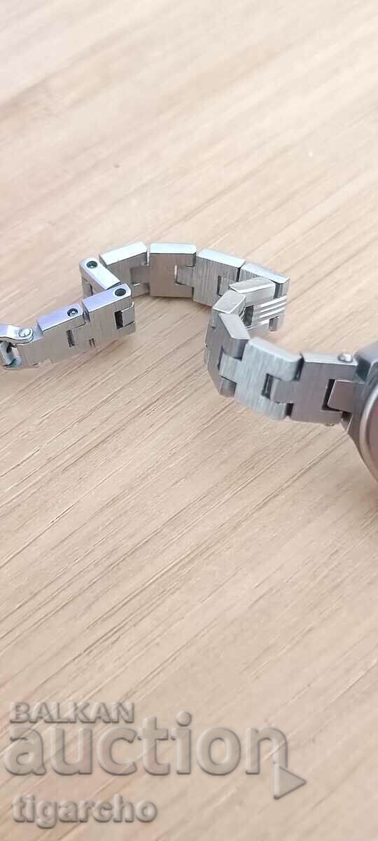 Доставка на Дамски часовник Заря Доставка на Дамски часовник Заря