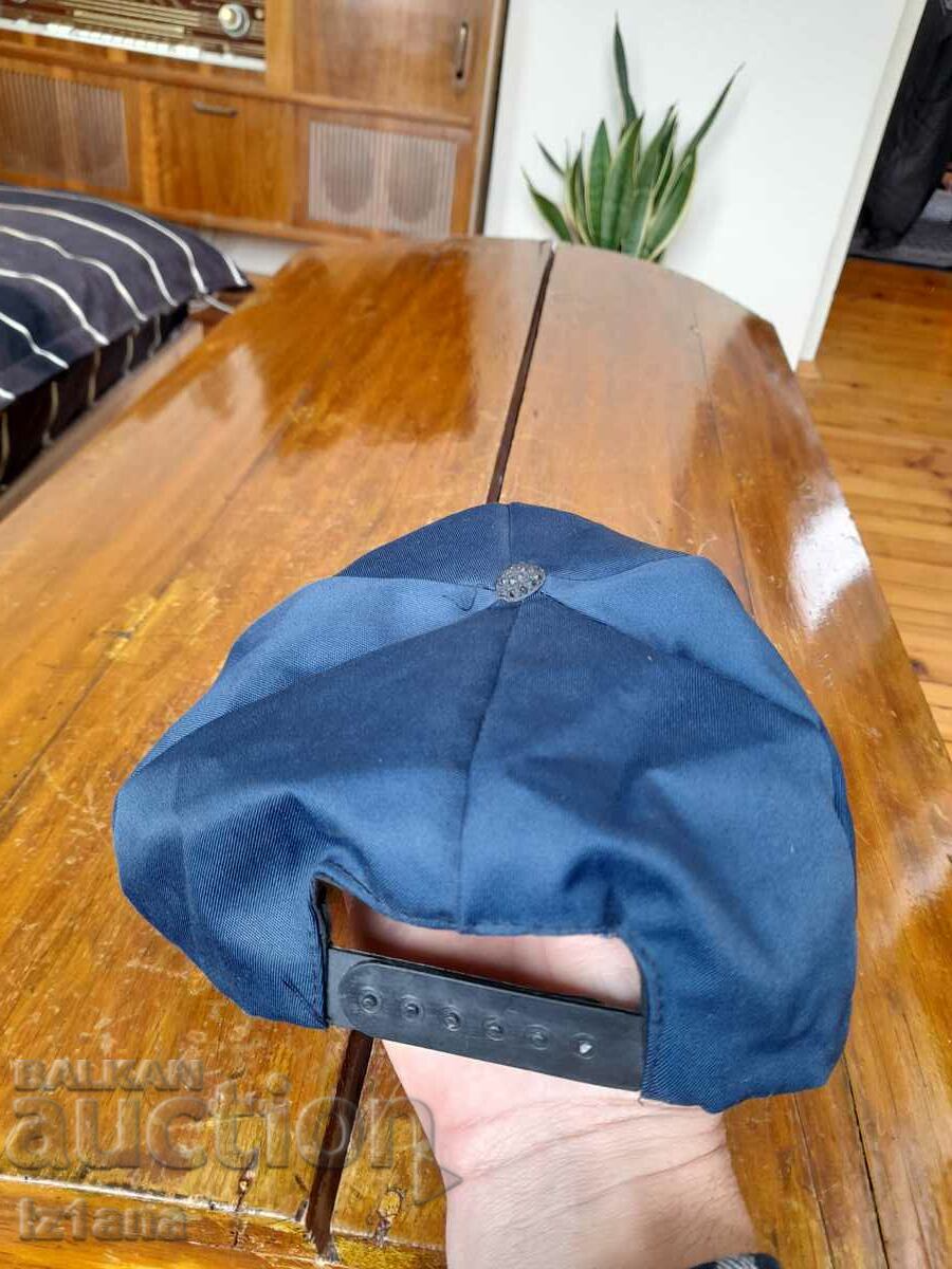 Auction  Old Rothmans hat