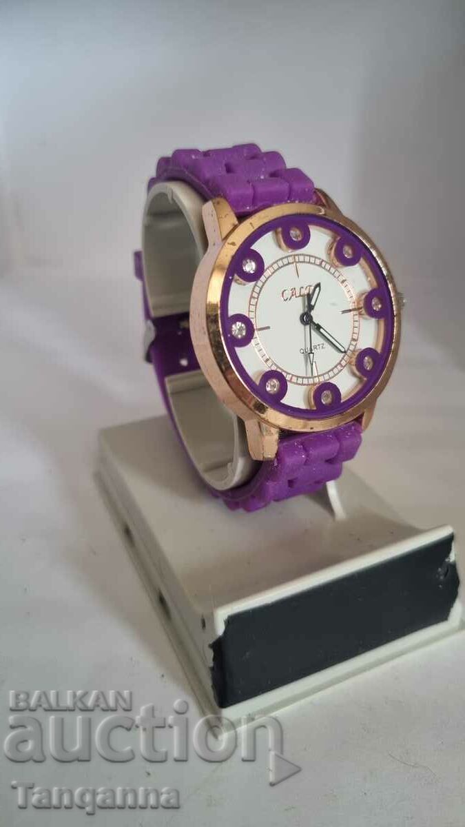 Ръчен часовник с цена 8.00 лв. | € 4.09 Ръчен часовник с цена 8.00 лв. | € 4.09