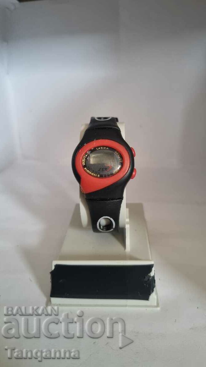 Watch with price 8.00 BGN | € 4.09 Watch with price 8.00 BGN | € 4.09