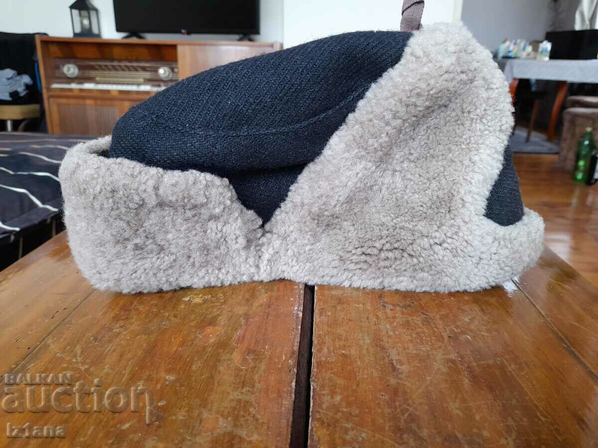 Vechi pălărie, pălărie cu preț 30.00 BGN | € 15.34