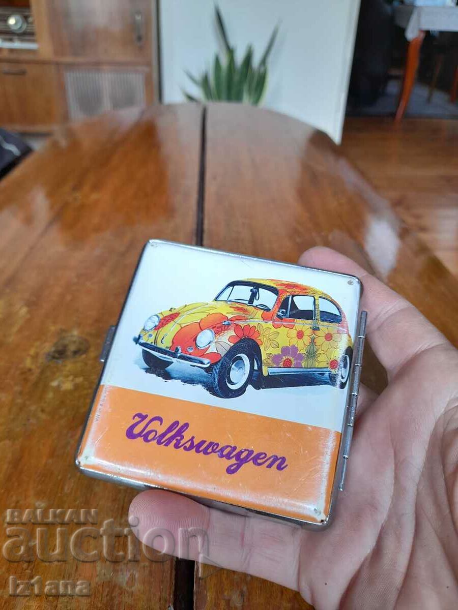 Delivery of Old Volkswagen snuffbox Delivery of Old Volkswagen snuffbox