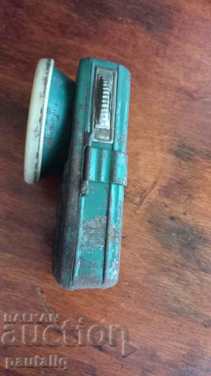 Auction FLASHLIGHT Auction FLASHLIGHT