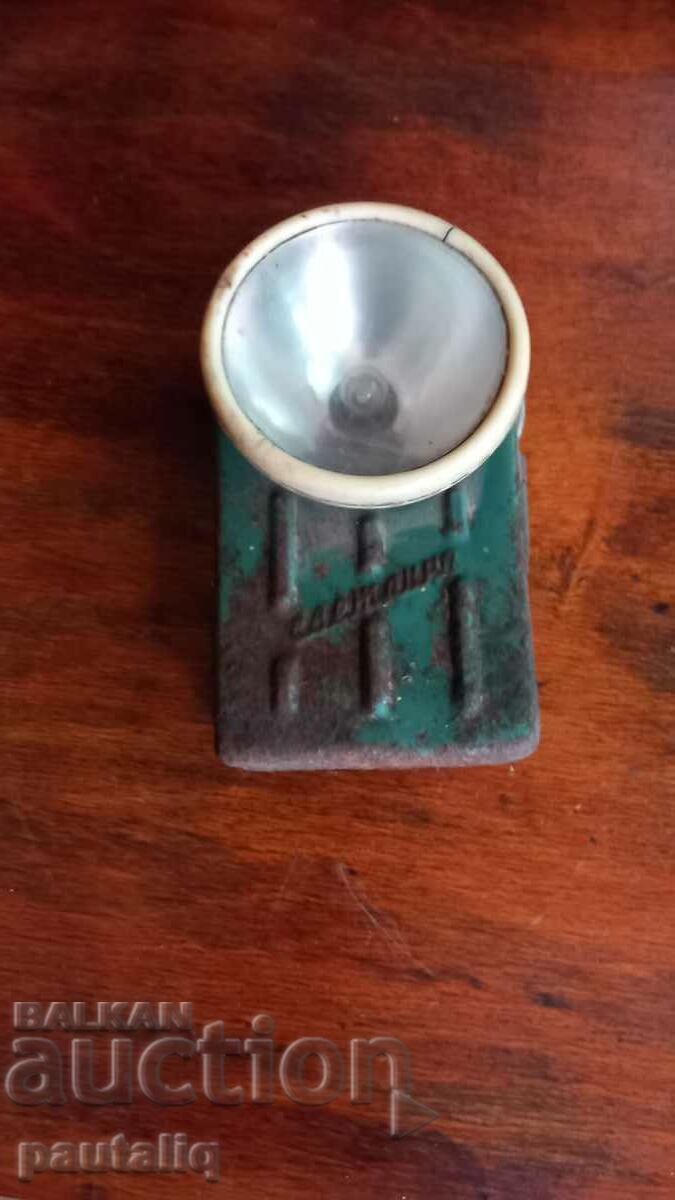 FLASHLIGHT FLASHLIGHT