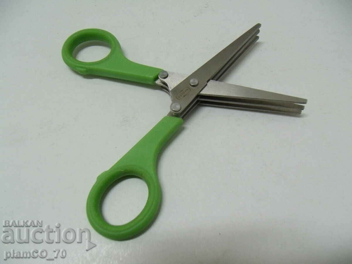 Nr.*6808 vechi foarfece NADLER cu preț 10.00 BGN | € 5.11