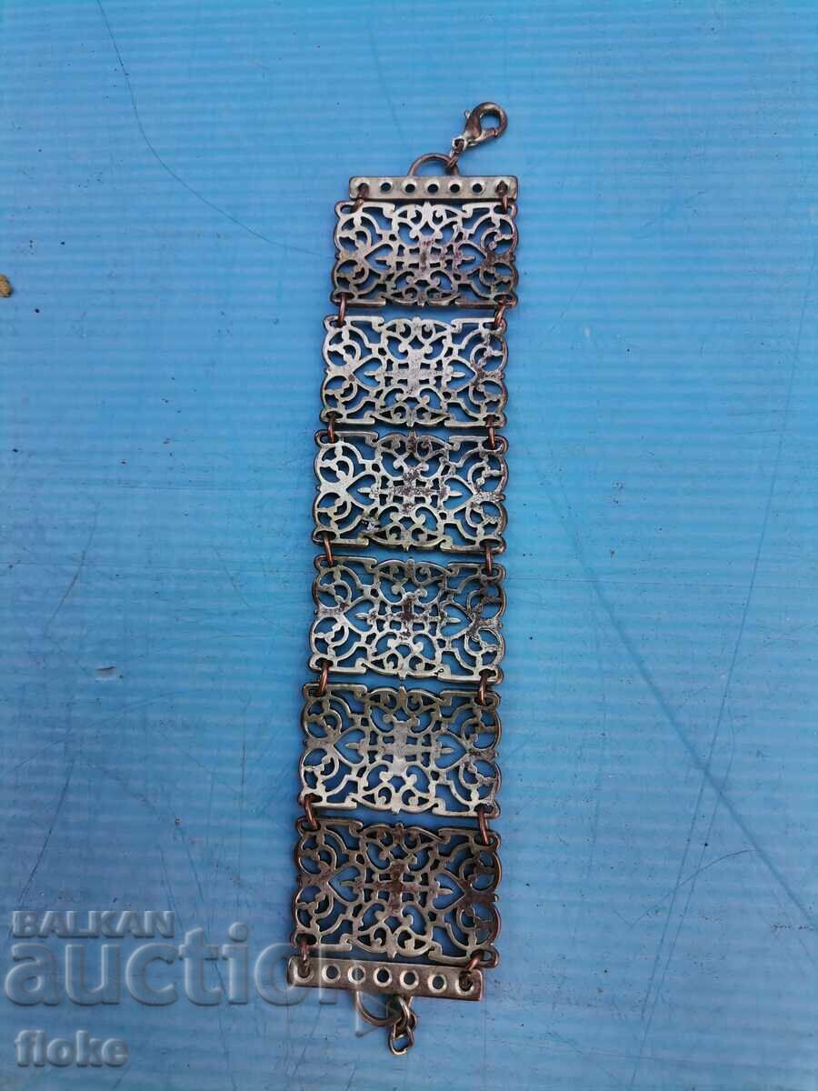 Auction Old ladies' bracelet Auction Old ladies' bracelet