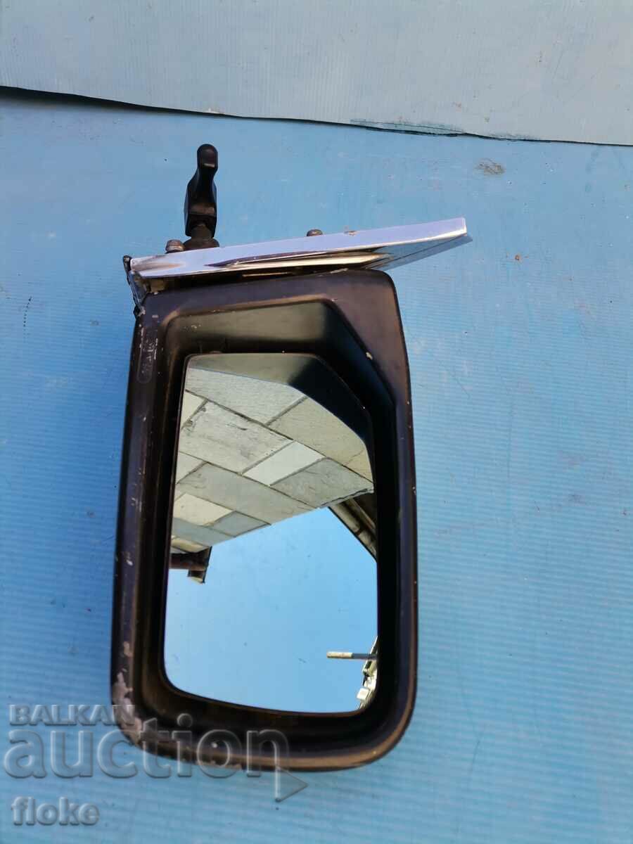 Side mirror Mercedes 123 with price 35.00 BGN | € 17.90 Side mirror Mercedes 123 with price 35.00 BGN | € 17.90