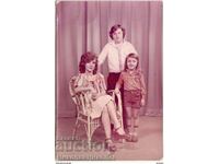 BIG OLD PHOTO MOTHER WITH TWO BOYS IN STUDIO G053