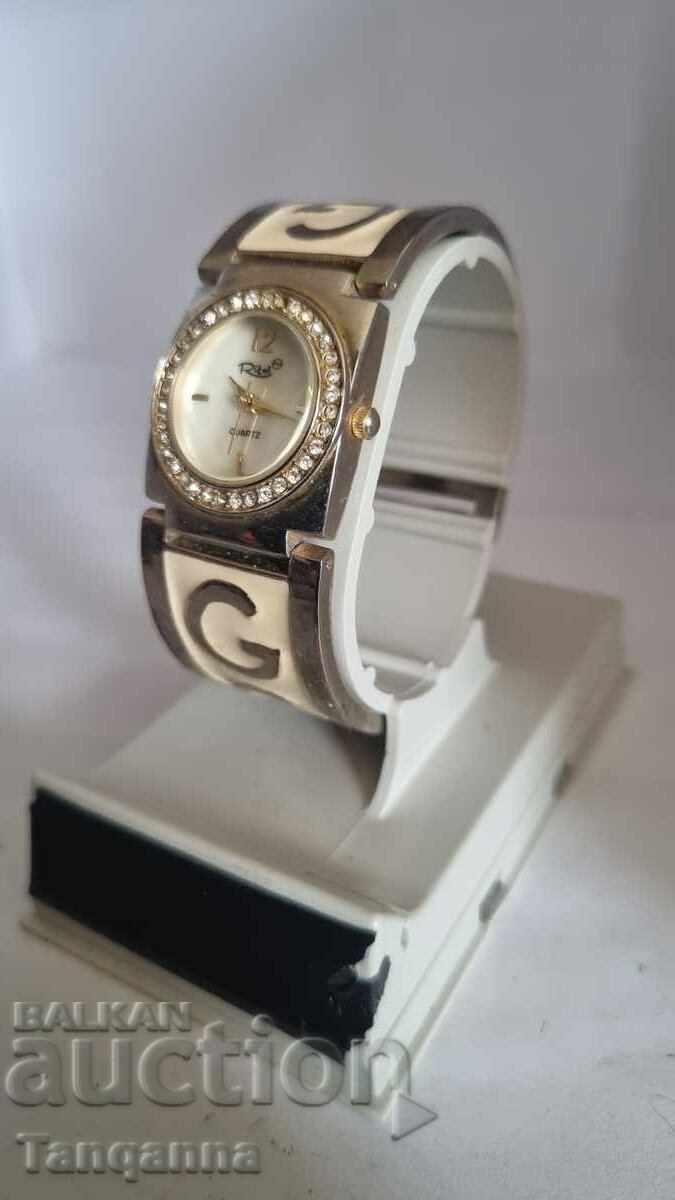 Watch with price 8.00 BGN | € 4.09 Watch with price 8.00 BGN | € 4.09