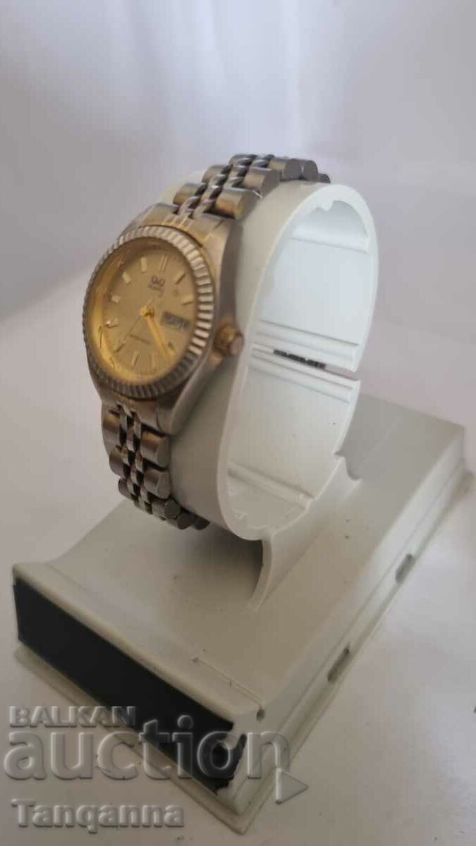 Ръчен часовник с цена 8.00 лв. | € 4.09 Ръчен часовник с цена 8.00 лв. | € 4.09