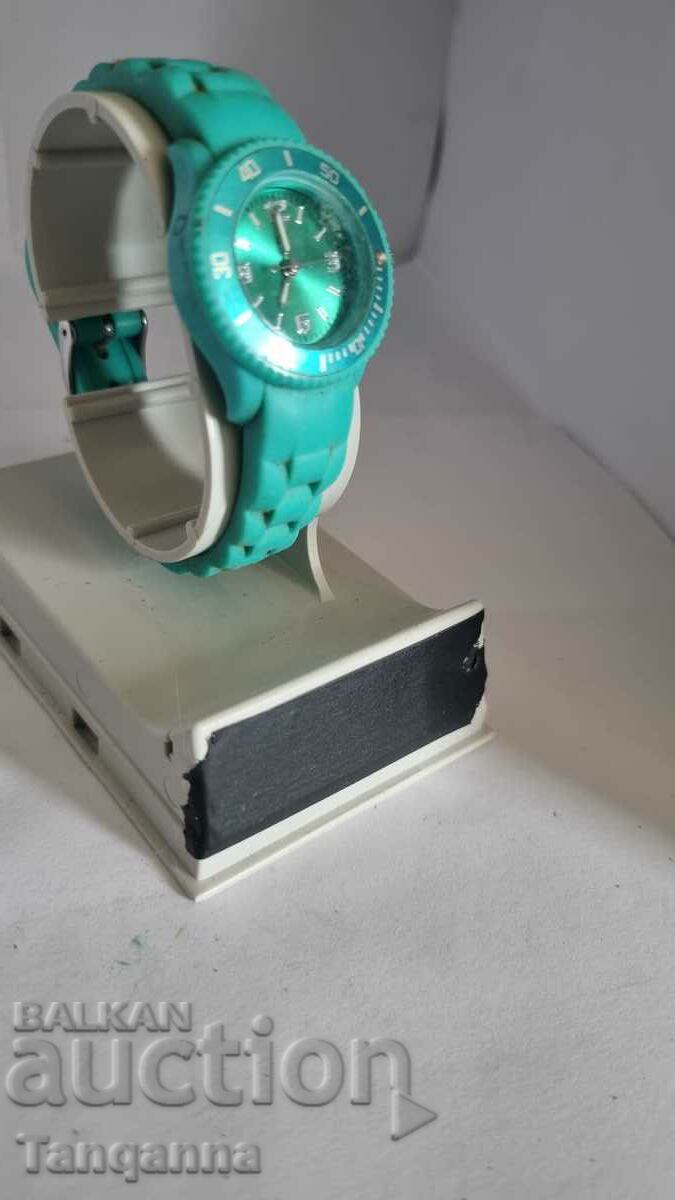 Auction Watch Auction Watch