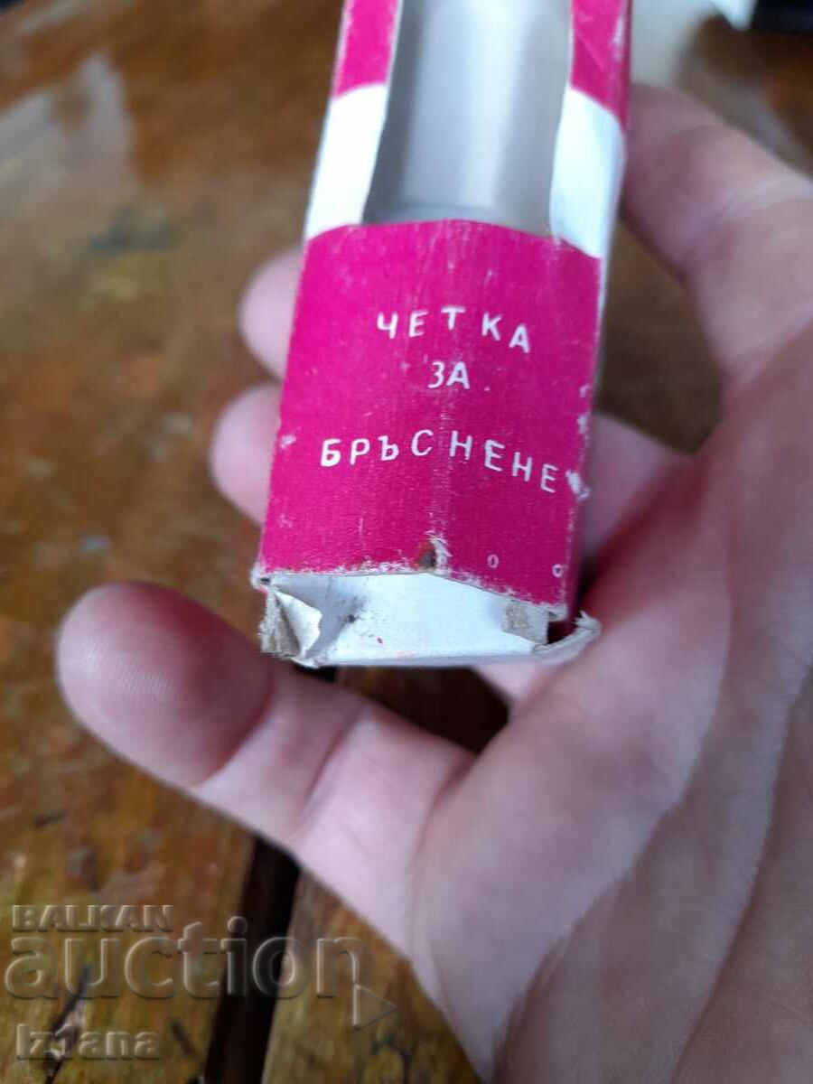 Auction  An old shaving brush