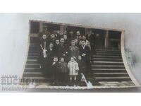 Снимка Младоженци със свои приятели на стълби 1938