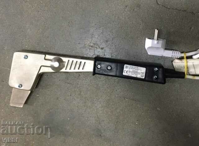 Ηλεκτρικό μη ρυθμιζόμενο κολλητήρι 250 W Βουλγαρίας με τιμή 39.50 BGN | € 20.20 Ηλεκτρικό μη ρυθμιζόμενο κολλητήρι 250 W Βουλγαρίας με τιμή 39.50 BGN | € 20.20