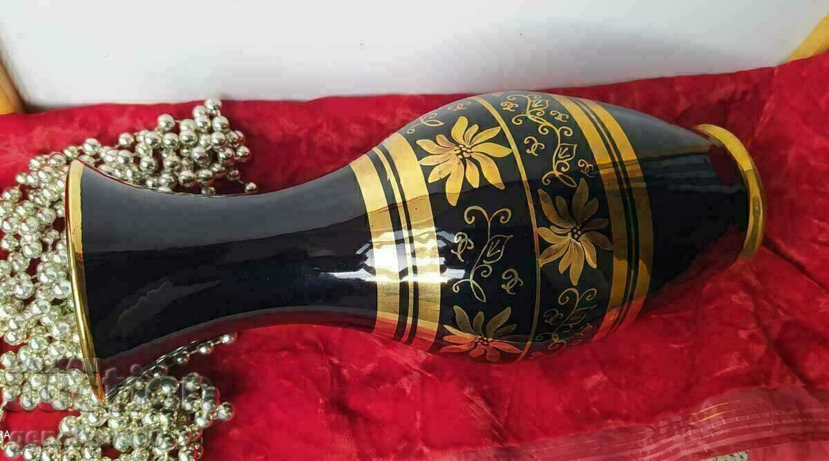 Auction  Porcelain retro vase, cobalt painted, gold plated