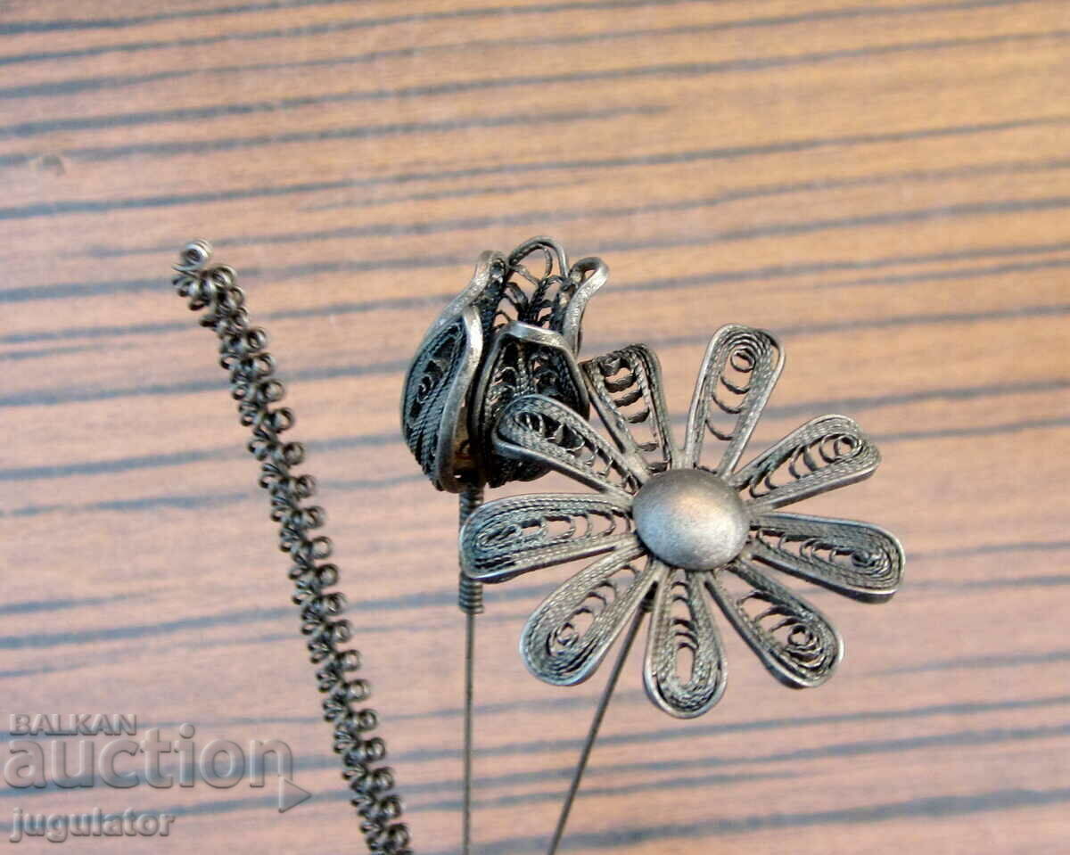 buchet de flori vintage din metal realizat din filigran