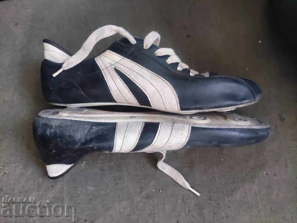 Delivery of Football shoes Gabrovo Stadium - Buttons