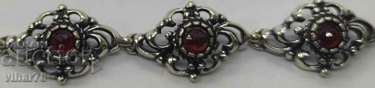 Auction silver bracelet with garnet-835 sample Auction silver bracelet with garnet-835 sample