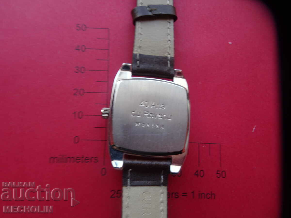Παράδοση QUARTZ WATCH 40 ANS DE REVENU -40 ΧΡΟΝΙΑ ΕΙΣΟΔΗΜΑΤΟΣ Παράδοση QUARTZ WATCH 40 ANS DE REVENU -40 ΧΡΟΝΙΑ ΕΙΣΟΔΗΜΑΤΟΣ