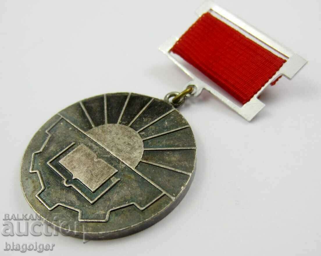 Auction A RARE SIGN-FOR LONG YEARS OF LABOR-UNION OF THE BLIND Auction A RARE SIGN-FOR LONG YEARS OF LABOR-UNION OF THE BLIND