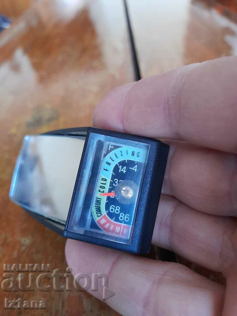 Delivery of Additional car mirror Delivery of Additional car mirror