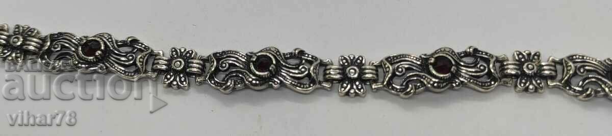 Auction silver bracelet with garnet-835 sample Auction silver bracelet with garnet-835 sample