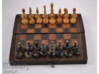 Șah antic, din lemn, 16,5x18,5 cm - lucrat manual