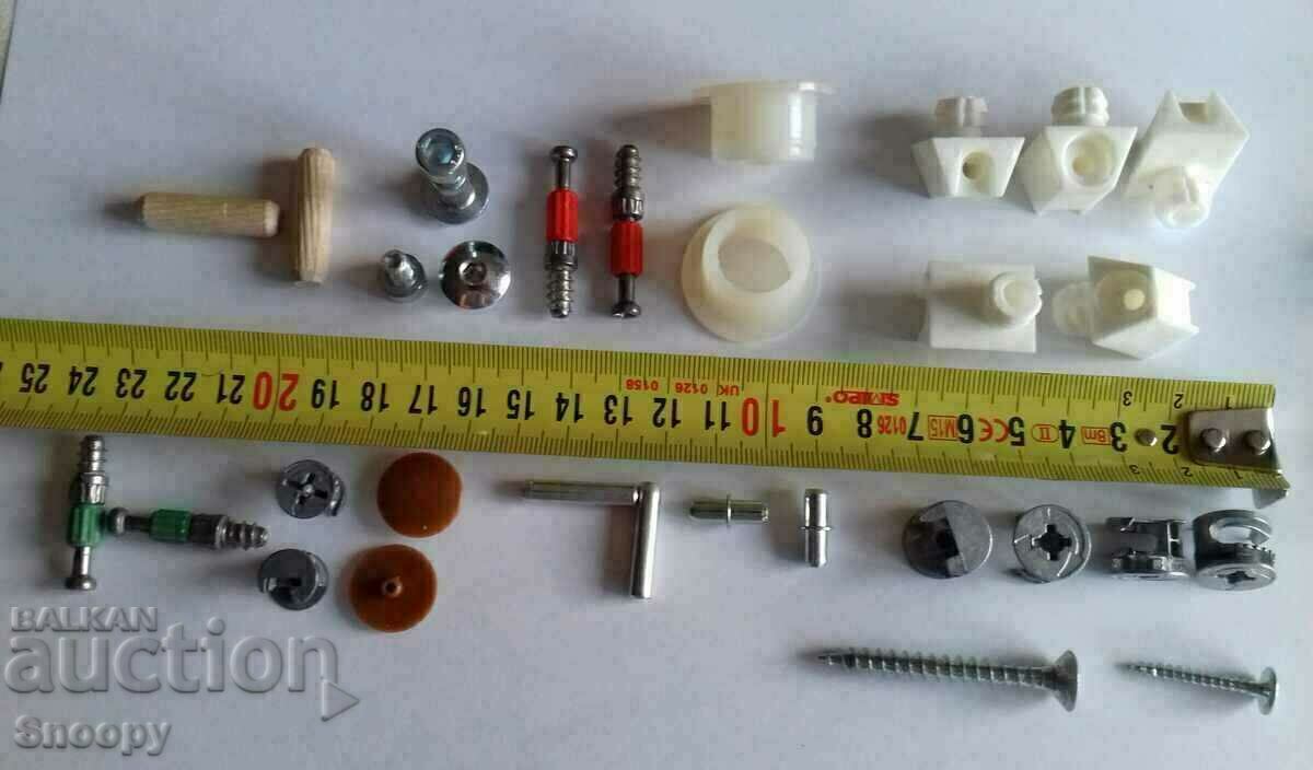 Στοιχεία σύνδεσης για περιστρεφόμενο ντουλάπι τοίχου GERMANIA με τιμή 22.00 BGN | € 11.25