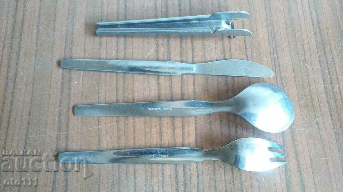 Delivery of MILITARY UTENSILS FOR FOOD