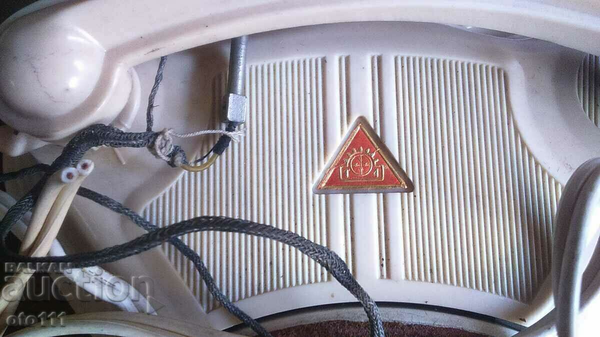 Delivery of OLD GRAMOPHONE Delivery of OLD GRAMOPHONE