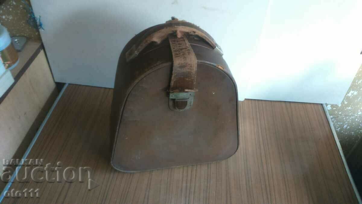 OLD GRAMOPHONE - 5 OLD GRAMOPHONE - 5