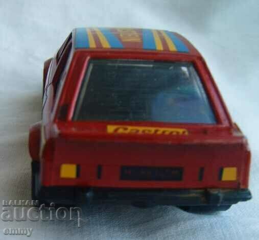 Delivery of Polistil Ford Escort Polistil Ford Escort stroller model 1:40 Delivery of Polistil Ford Escort Polistil Ford Escort stroller model 1:40